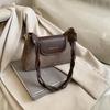 Niche design fashionable new women's bag retro versatile commuter underarm bag color matching shoulder messenger bag
