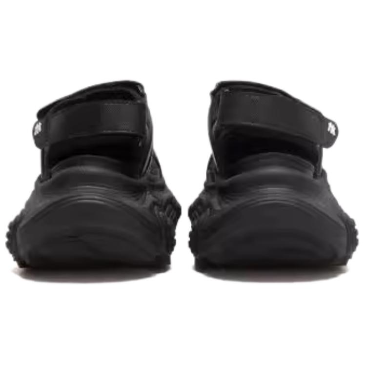 MLB New York Yankees Abrasion Resistant River Trekking Shoes Unisex Black Sneakers 3ASDW0153-50BKS