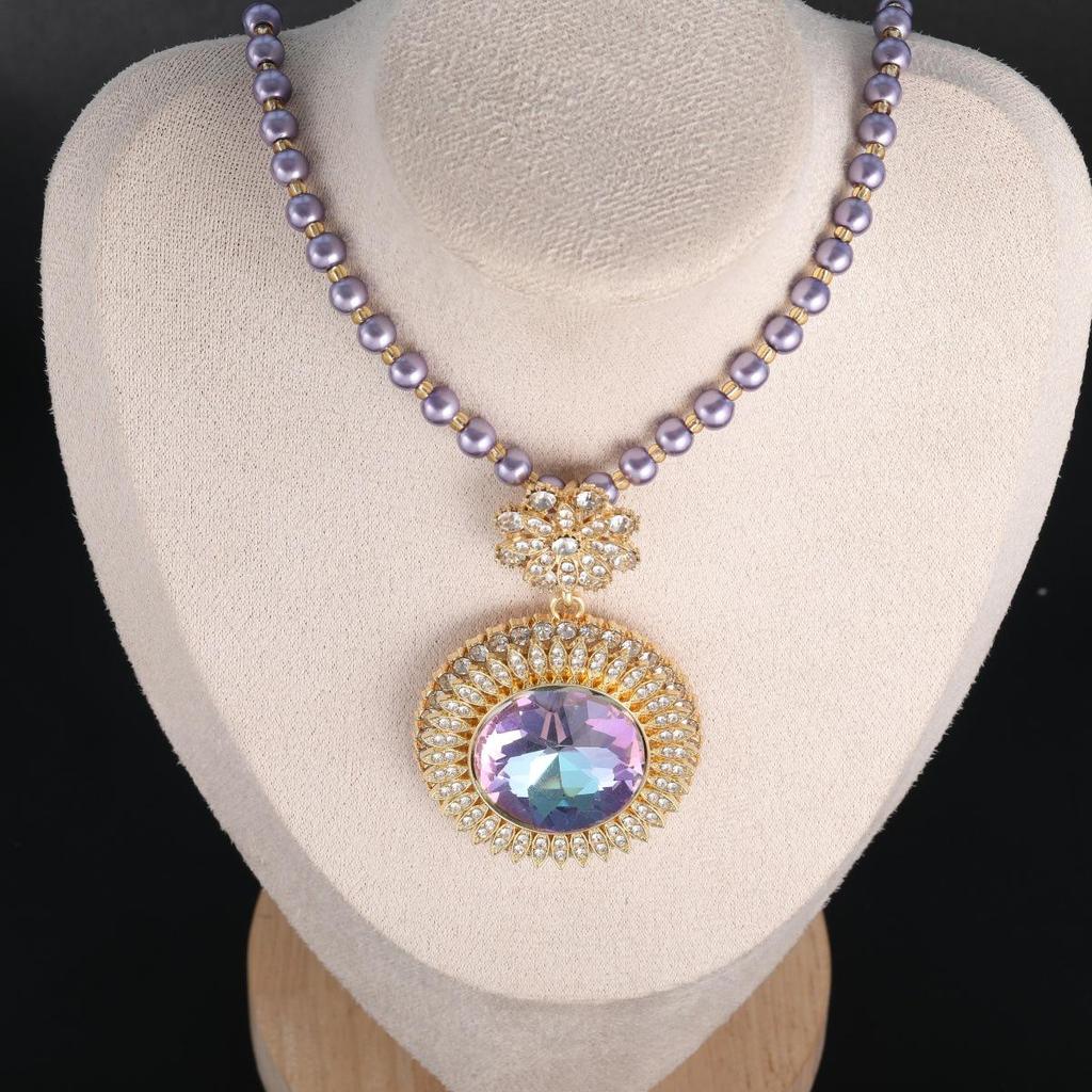 Pearl Chain Sweater Necklace: Ethnic Style Pendant for Autumn & Winter