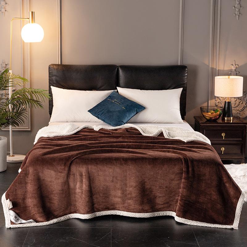 Double-Layer Plush Lamb Wool & Milk Velvet Blanket – Thick Flannel & Coral Velvet Throw for Bed or Air Conditioning.
