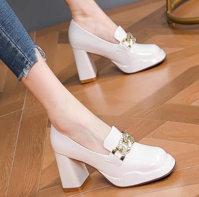 2024 Nuevos Zapatos de Salón de Tacón Cuadrado con Cadena para Mujer, Moda Slip on de Charol, Zapatos de Plataforma Gruesa, Primavera Mary Janes Femeninos de Tacón Alto