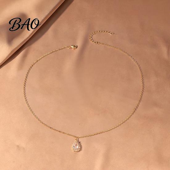 Elegant Alloy Chain for Women Water Drop Necklace Women, Cubic Zirconia Rhinestone Pendant, Sparkling Statement Jewelry Cocktail Party Birthday Gifts