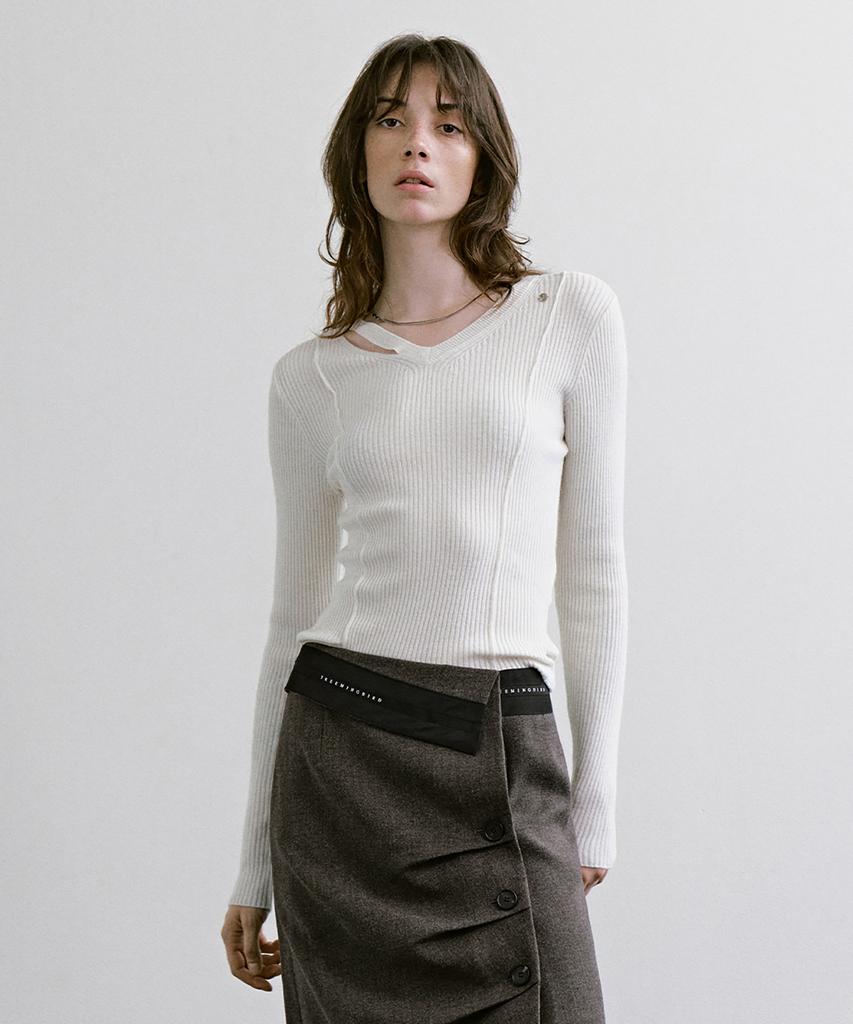 TREEMINGBIRD Back Slit Knit Pullover [Ivory]