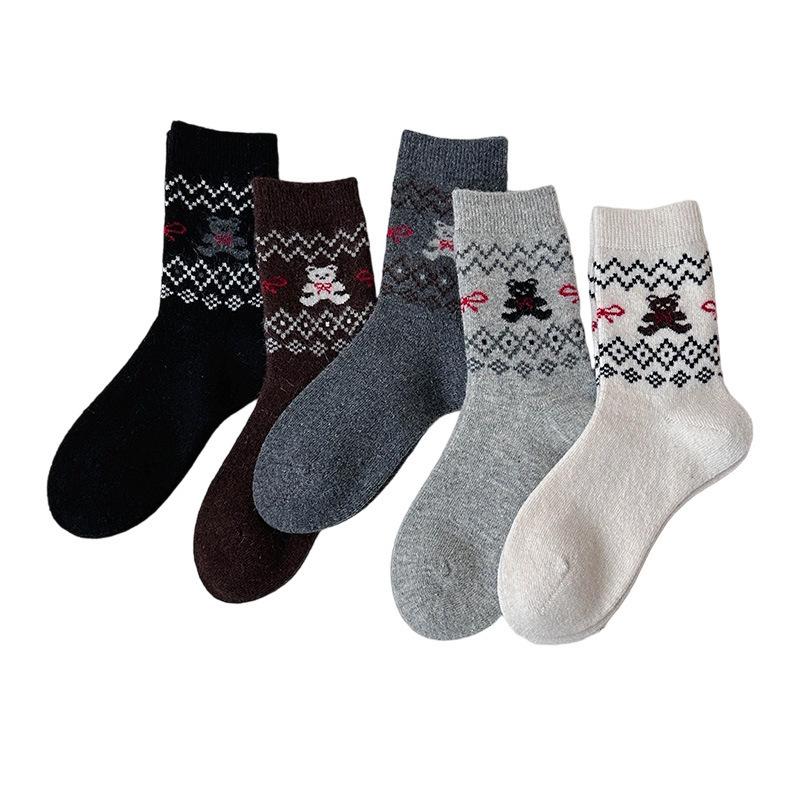 Retro Socks Female Cute Cartoon Bear Medium Tube Socks Warm Wool Stacking Socks Boneless