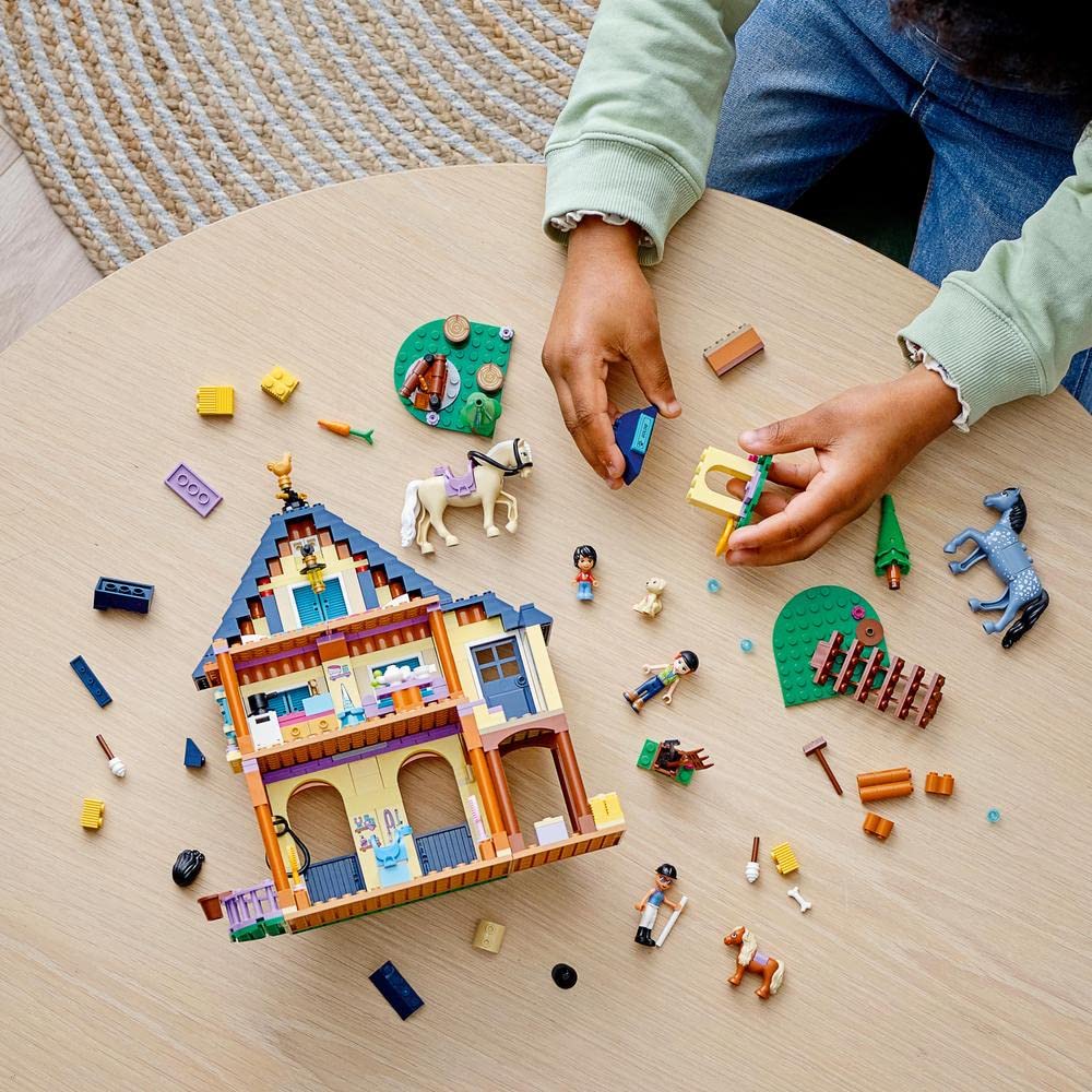 LEGO Friends Forest Riding Center 41683