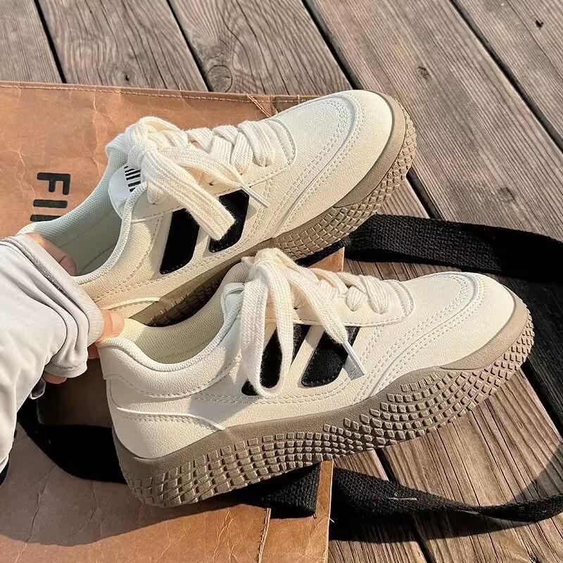 

New board shoes casual sports shoes retro little white German training shoes spring flats 35 чёрный
