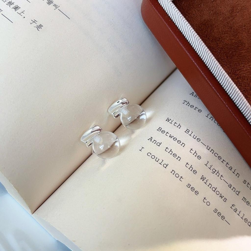 Cool white open sugar cube transparent white crystal round ball stud earrings female white style exquisite fashion simple and versatile