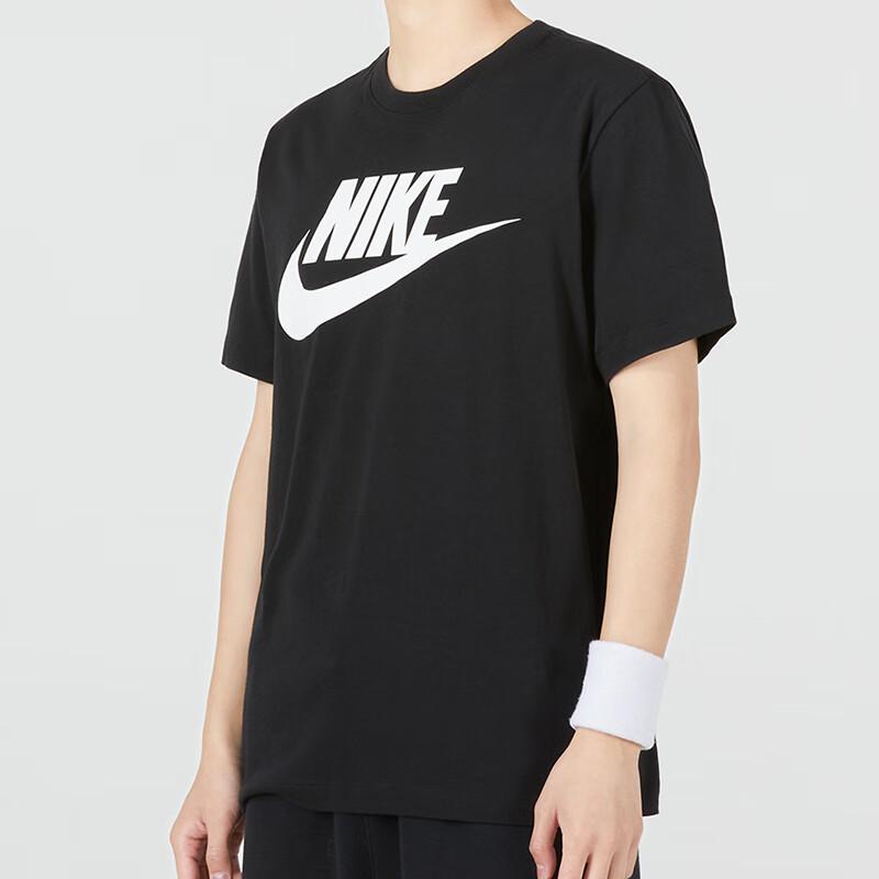 

Nike Men s Short Sleeve T-shirt AR5005-010 M