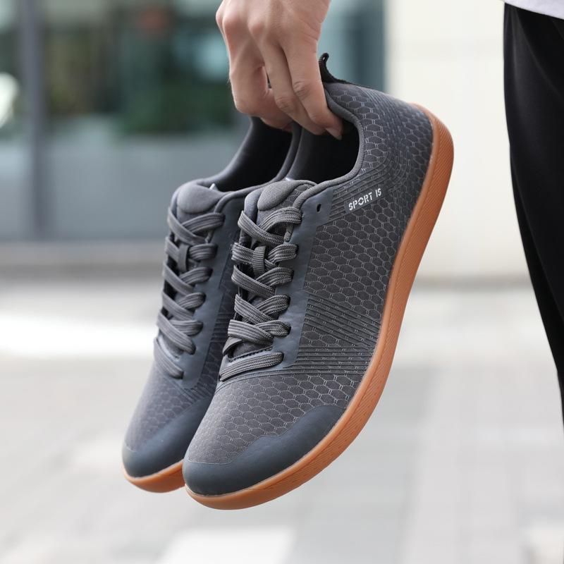 

2025 Мужские повседневные босоножки с широким носком для скалолазания и велоспорта 43