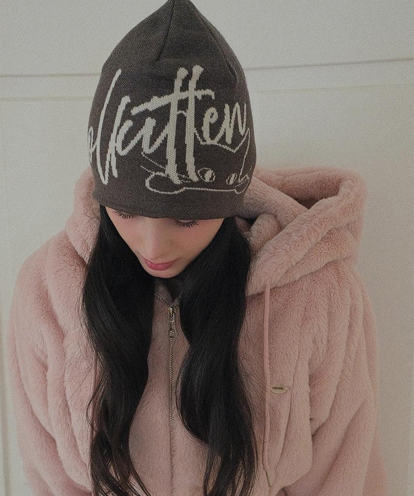 KOOLKITTEN Peeking Kitten Knit Beanie