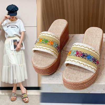 Ciabatte Zeppa Colorate Intrecciate da Donna a Larghezza Larga - Zoccoli con Suola Chunky di Ispirazione Africana, Sandali Estivi Bohemienne