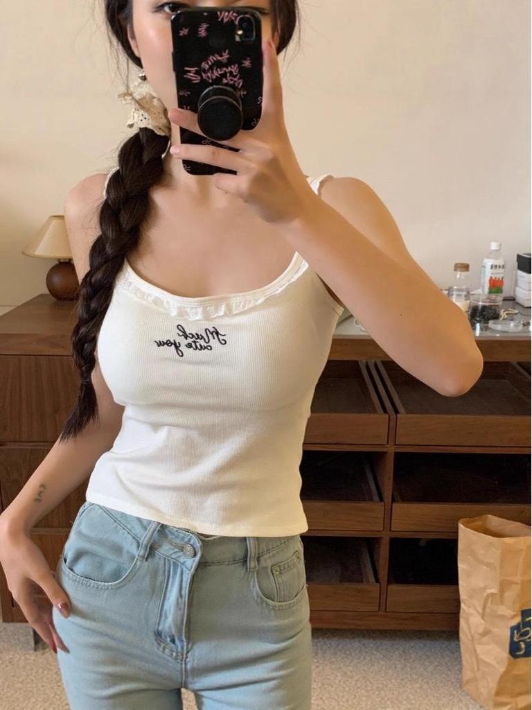 Pleated Camisole Top for Women with Chest Pads, Spicy Girl Embroidery, Lace Trim, Slim Fit, Inner/Outer Wear