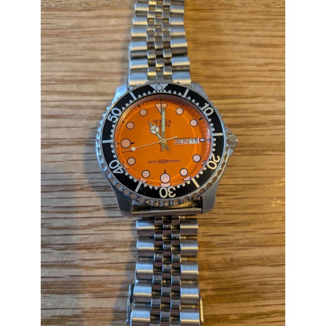Used Working item CITIZEN VEGA A061-833 quartz men s watch