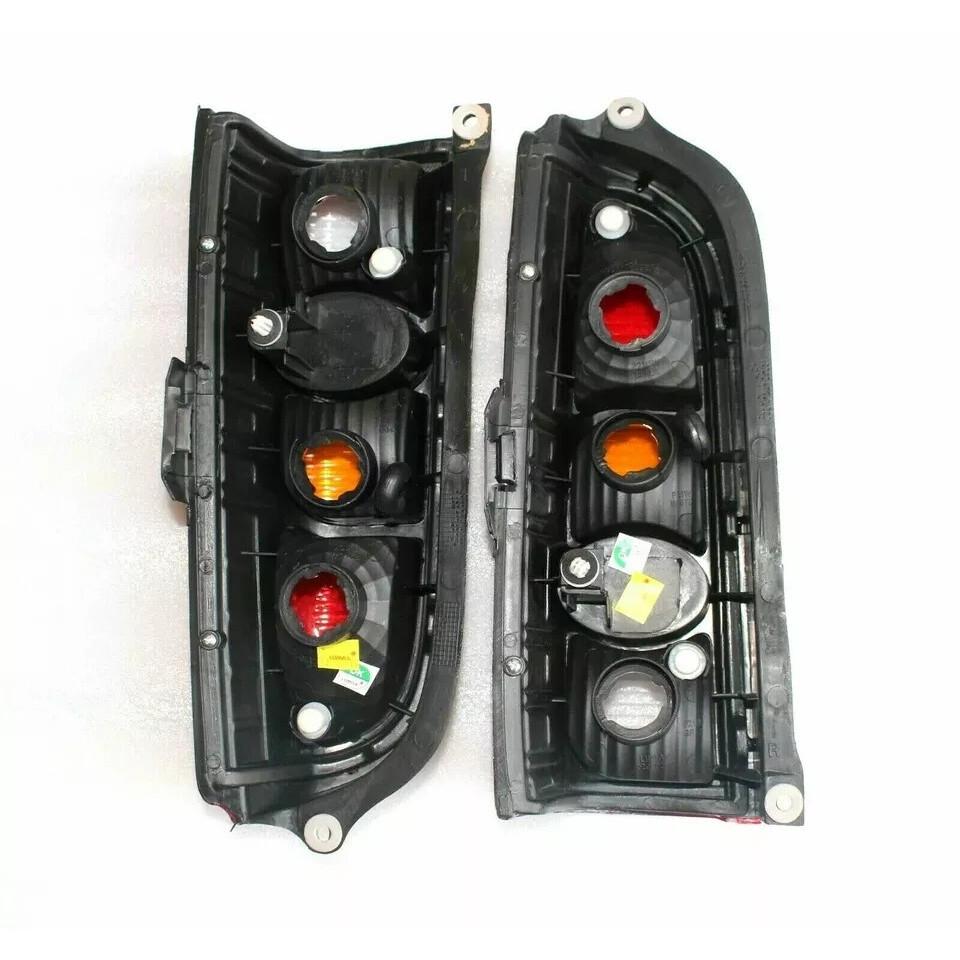 Suzuki Carry Van GA413 Rear Brake Tail Light Left & Right 35650-77A00 E905