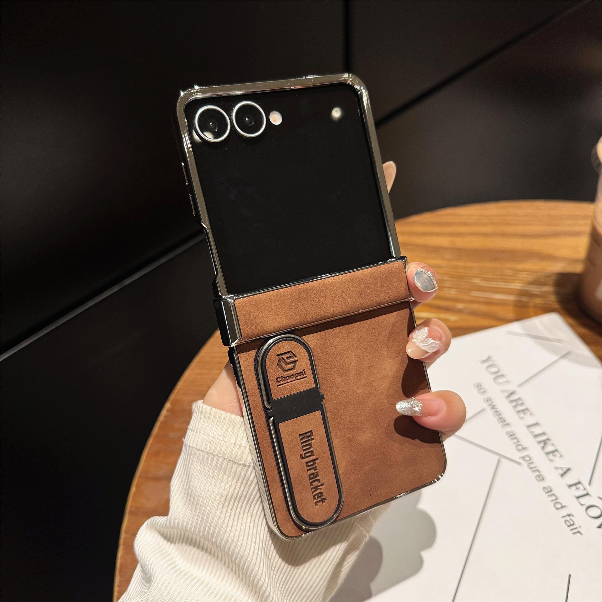 

Защитный чехол-книжка Samsung Z-Flip 7/6 с подставкой для пальца Z-Flip 5 седло коричневый
