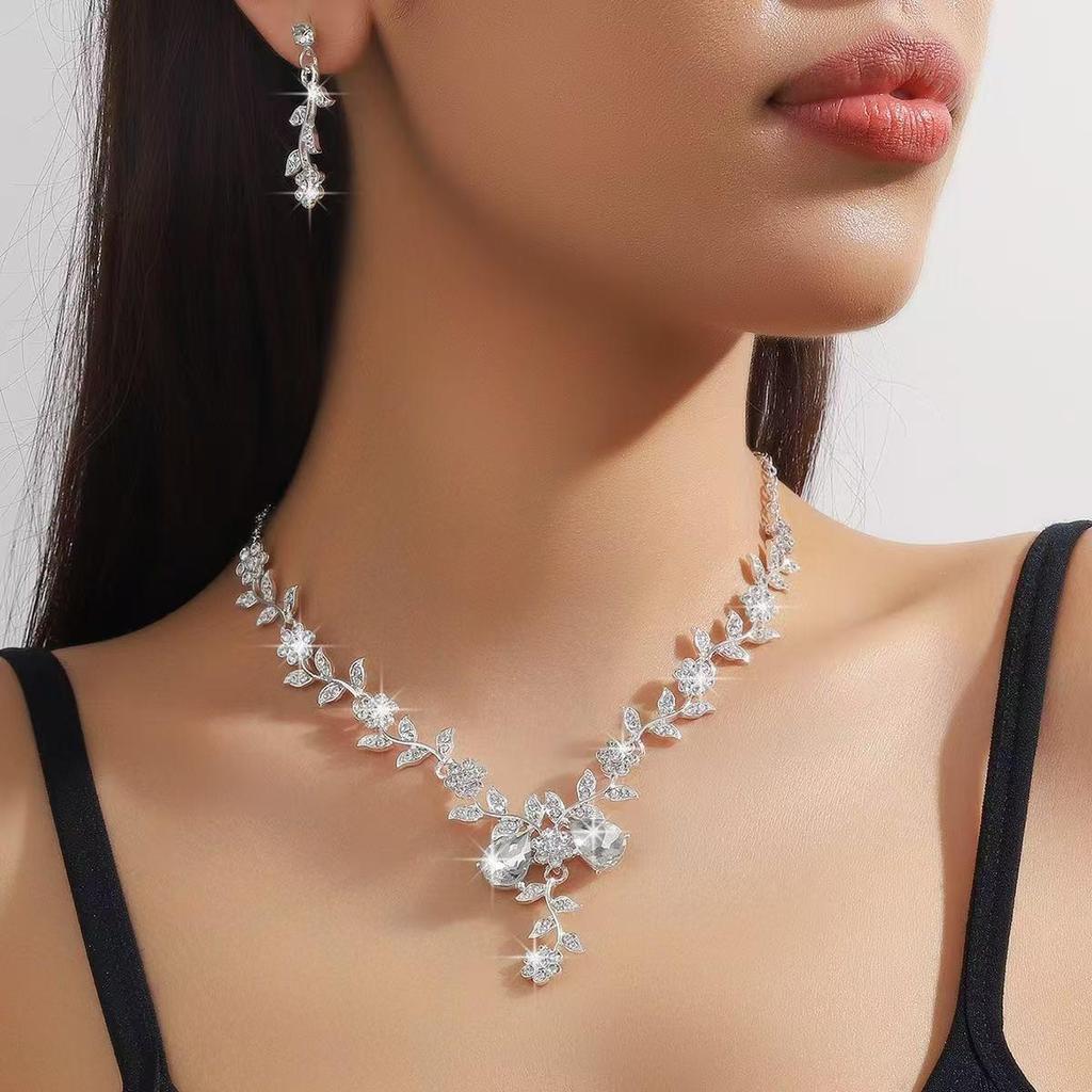 Elegantní mezikontinentální svatební souprava náhrdelníku a náušnic s kamínky