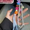 Barevný akrylový korálek s písmenem Popruh na telefon Klíčenka Imitace perel Korálkový kroužek na klíče Ručně vyráběná korálková šňůrka na mobil
