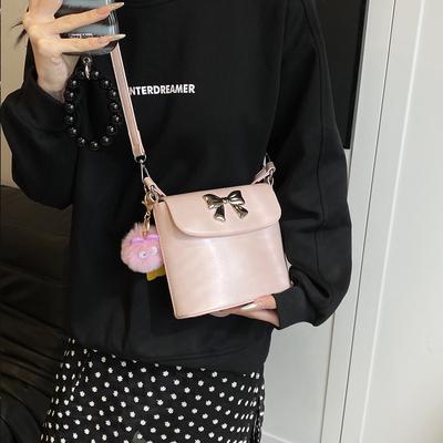 This Year, Gentle Bow Small Bags Are Popular for Women's 2025 Autumn New Messenger Bags, Bucket Bags, and Women's Fashion.