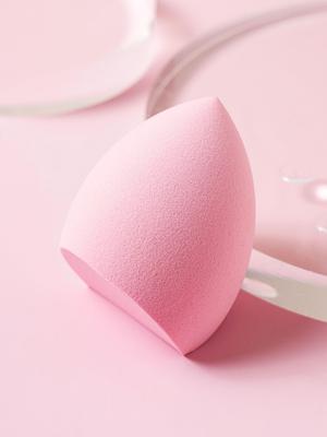 Teardrop Cut Makeup Puff
