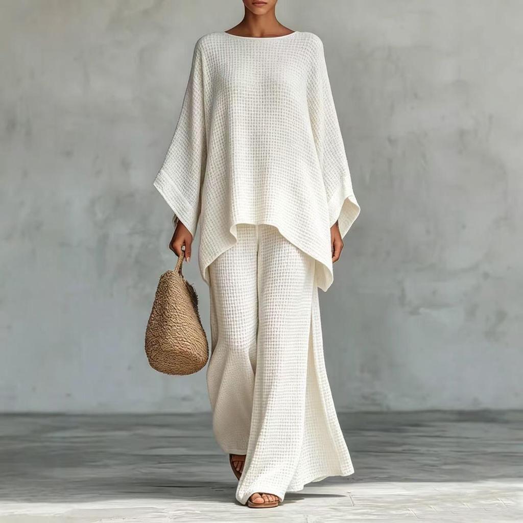 European-American Style Women's Loose Waffle Knit Wide-Leg T-Shirt and Pants Set.
