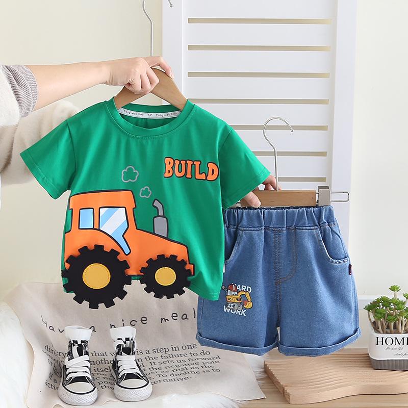 Boys' Summer 2025 Cartoon Tractor Short Sleeve & Shorts Set