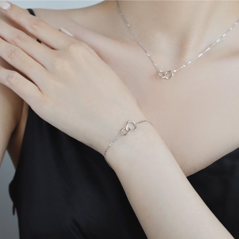 

Baoyilong S925 Silver Interlocking Women s Bracelet - Korean Niche Style Jewelry 925 Silver