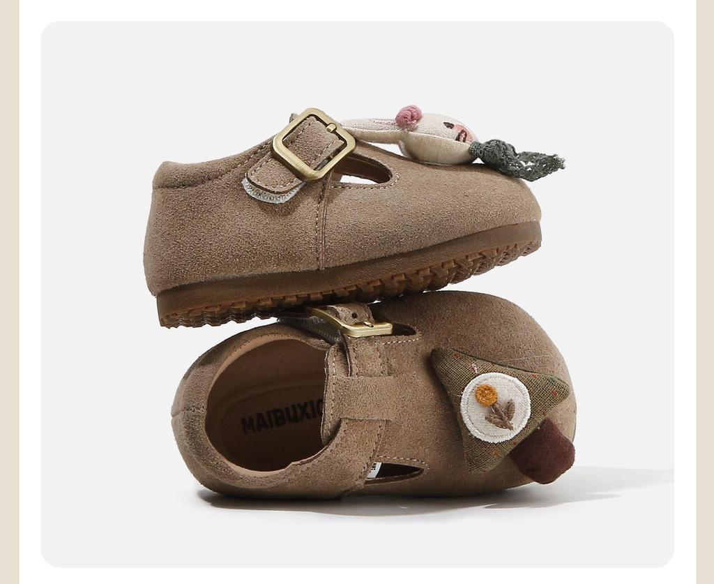 Scarpe per primi passi da bambino Primavera 2025: Scarpe in Pelle Antiscivolo con Suola Morbida e Decorazione Bambolina per Bambini e Bambine