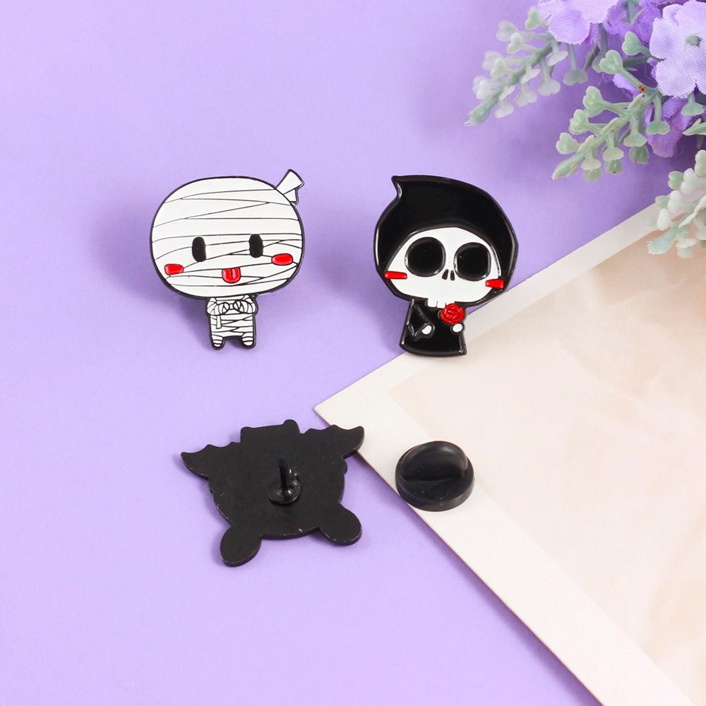 Zinc Zinc Alloy Cute Skeleton Ghost Brooch Cartoon Characters Halloween Skull Bat Pin Creative   Gift