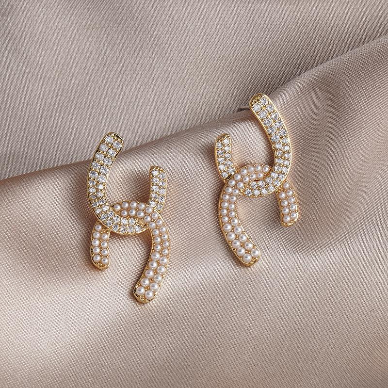 925 Silver Needle Temperament High-end Full Diamond Pearl Earrings Women's ins Wind Geometric Earrings Korean Light Luxury Earrings