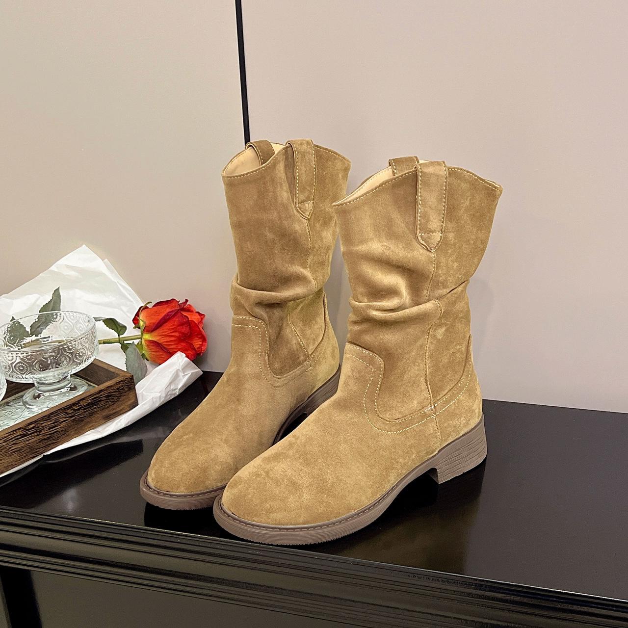 

Versatile pleated piled boots women s 2025 new autumn explosion thick heel short boots temperament advanced Martin boots 35 хаки