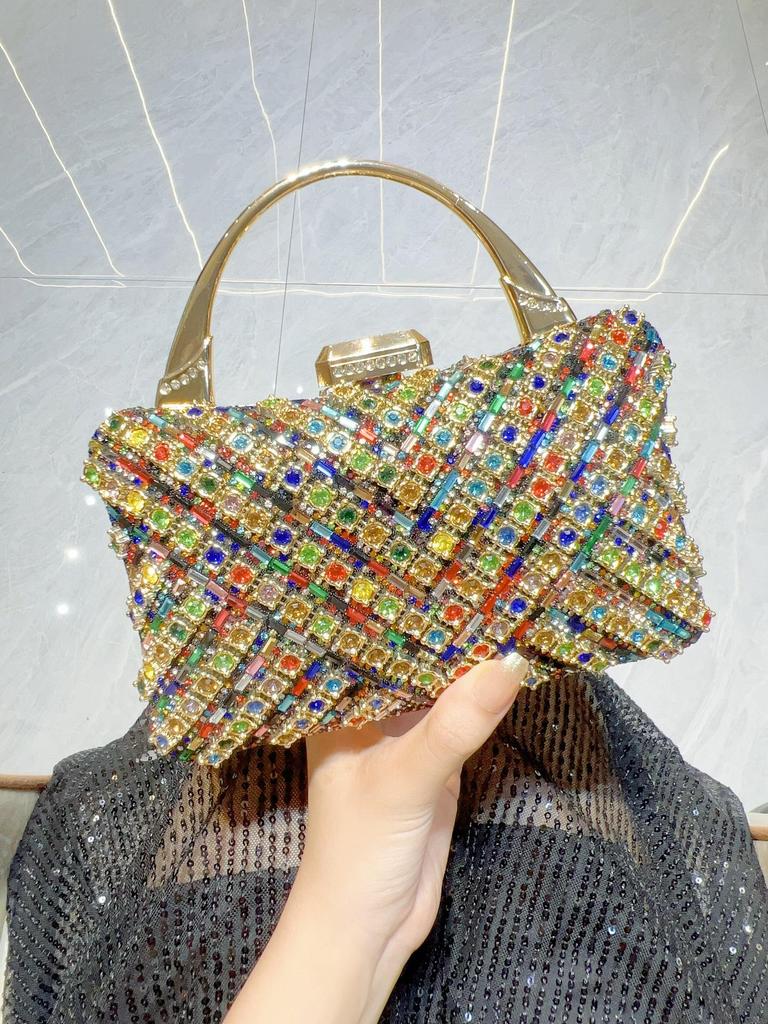 Retro European-American Full Diamond Clutch: Elegant Single Shoulder Crossbody Bag for Socialites and Evening Events