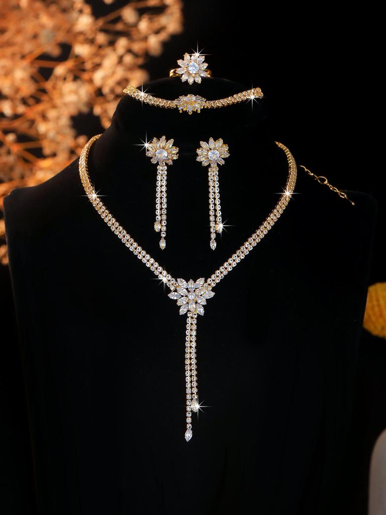 Elegant Crystal Necklace & Earrings Set for Weddings and Banquets
