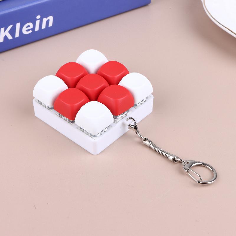 

Mechanical Keyboard Keychain Fidget Toy 9 Key Mini Keyboard Keyring Stress Relief Gadget For Adults Kids Creative Gift A1