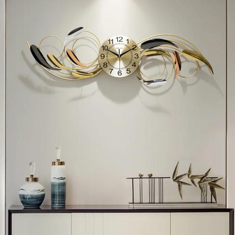 New Chinese Luxury Fish Group Wall Clock - Wrought Iron Design, Living Room Mural Craft, Hotel Hall Wall Sticker, Creative Decor