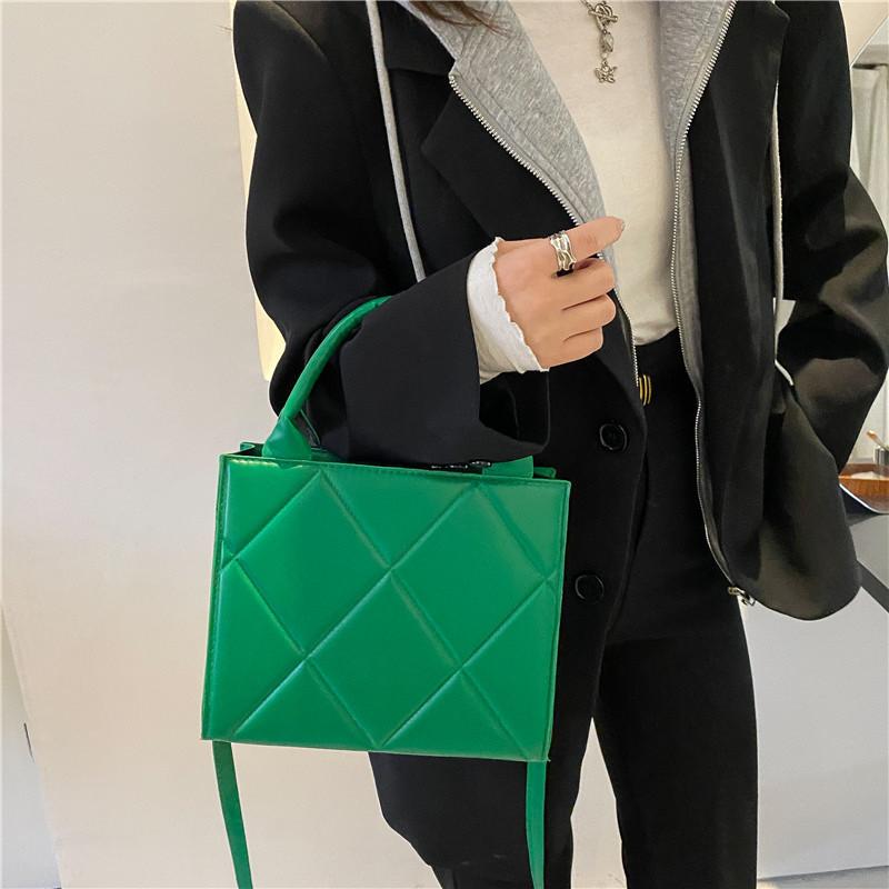 Minimalist Pu Square Tote Bag With Zipper Closure For Daily Use