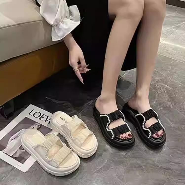 Versatile platform sandals women's summer wear 2025 new fashion fairy style Roman soft-soled beach cool slippers increase height