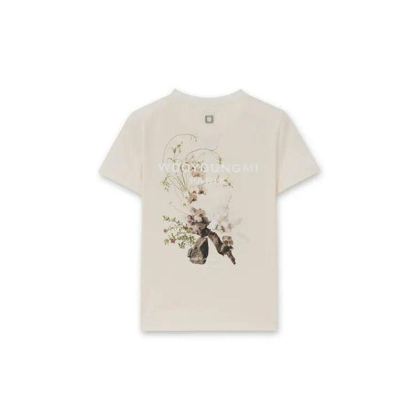 [wooyoungmi] Ivory Flower Back Logo T-shirt M263TS06702I