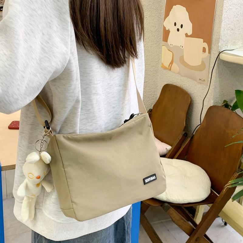 Canvas Bag Women'S Large-Capacity Simple Casual Versatile Commuter Messenger Bag Student Class Shoulder Bag