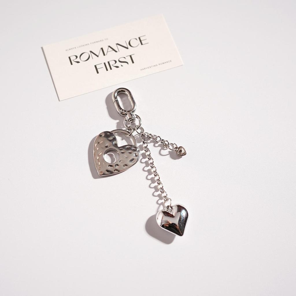 Cute Four-Leaf Clover Heart Keychain Pendant - Small Gift Car Backpack Charm