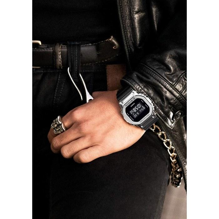 [Casio] G-Shock GM-5600U-1JF Men's Watch, Black/Silver