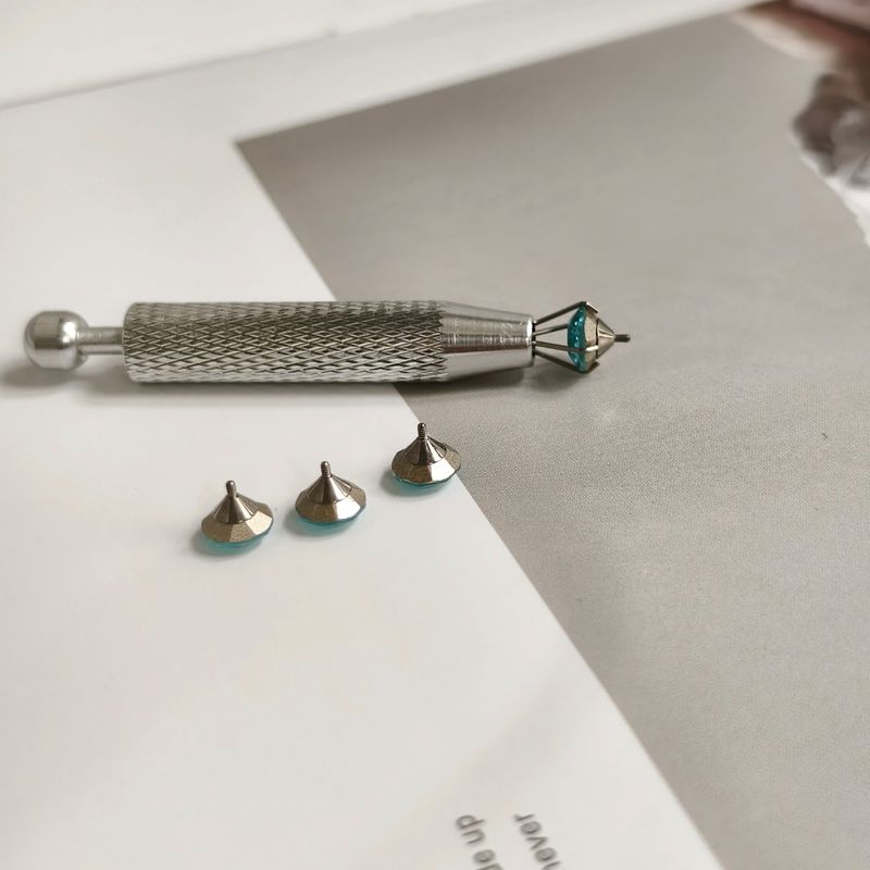 

Grabber Spiral Stud Earrings Wearing Tool Piercing One grabber