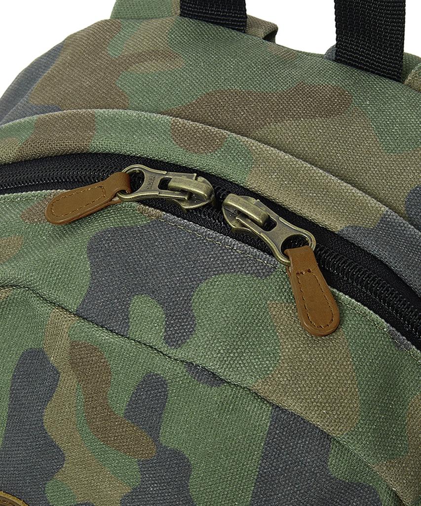 Wkndrs Graffiti Logo Backpack (Camo)