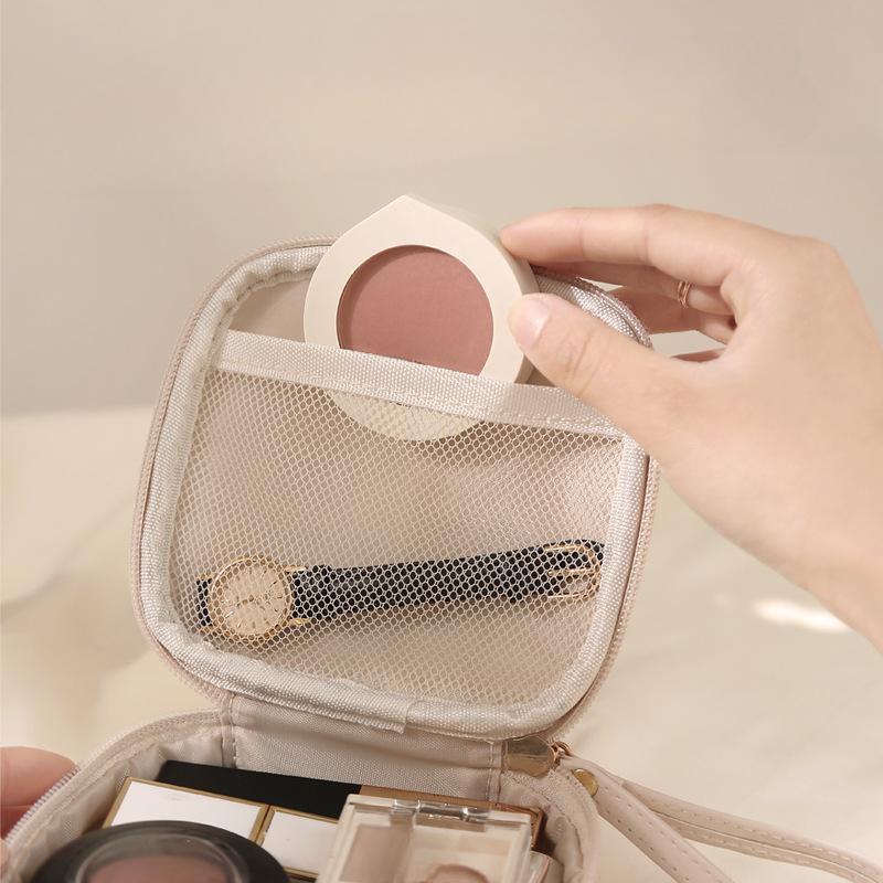 Lipstick Bag, Light Luxury Cosmetics, Large Capacity Storage Bag, Portable Travel High-end Small Fragrance
