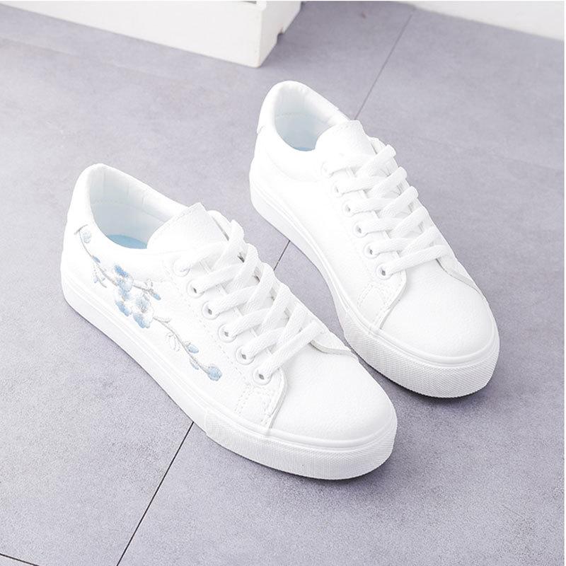 Little white shoes women's shoes spring 2025 new breathable shoes thin board shoes fashion casual dad sports white shoes