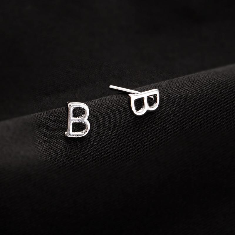 Banyan Tree S925 Silver English Alphabet Earrings for Women - Small, Comfortable, Single Earrings for Sleeping