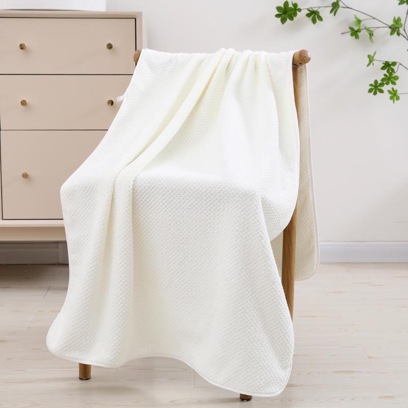 Tilpasset Broderi Fortykket Korallfleece Håndkle: Absorberende Bade-, Trenings- og Bassenghåndkle