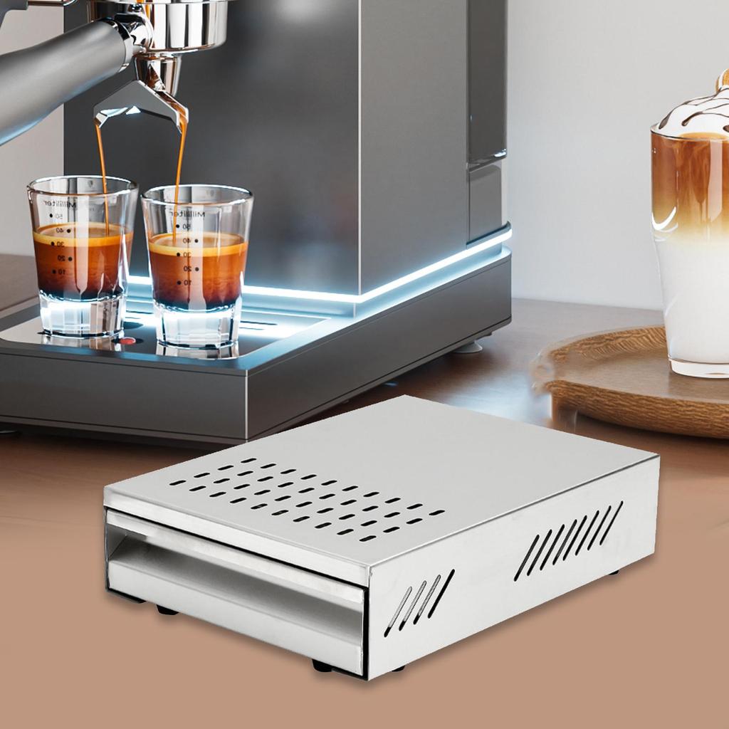 Zásuvka na odklepávání espressa Nádoba na kávovou sedlinu Větrací otvory Moderní příslušenství