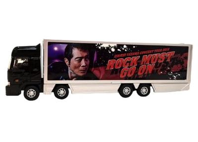 Minisamochód typu Eikichi Yazawa Trampo MUSI jechać (EIKICHI YAZAWA) (ROCK ON2019)
