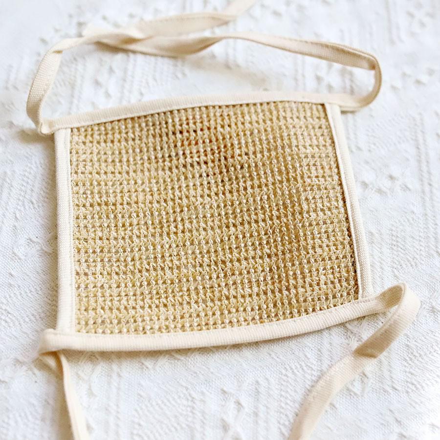 Reptile Hammock: Triangular Leisure Net for Lizards and Horned Frogs