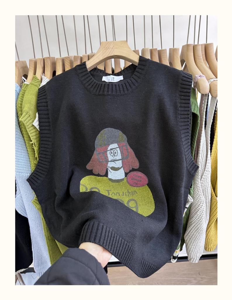 Xiao Wang's Spring Korean Cartoon Loose Knit Sweater Vest (Plus Size)